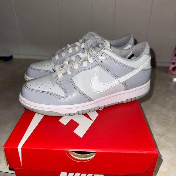 Nike Dunk “Pure platinum/ Wolf Gray” GS Sneakers - Picture 1 of 6